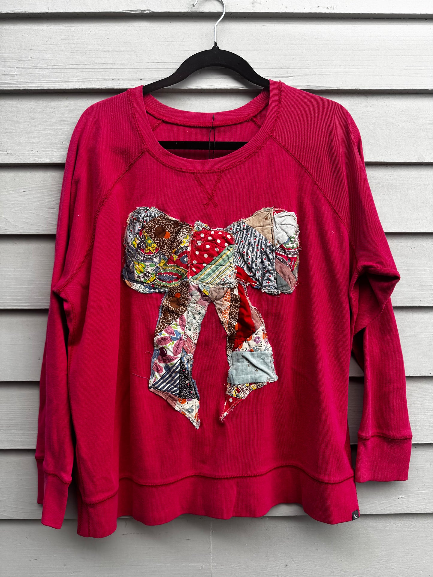 Ribbon Crewneck #1
